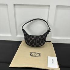 Gucci Hobo Bags